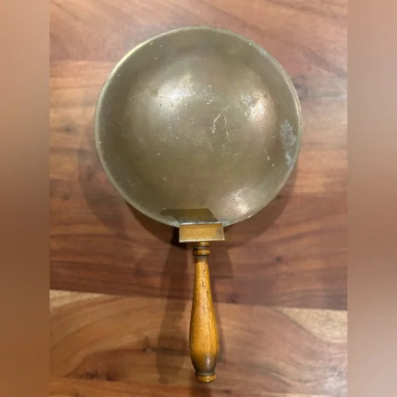 Vintage Brass Silent Butler Crumb Catcher/Ash Holder with Coat of Arms Boho